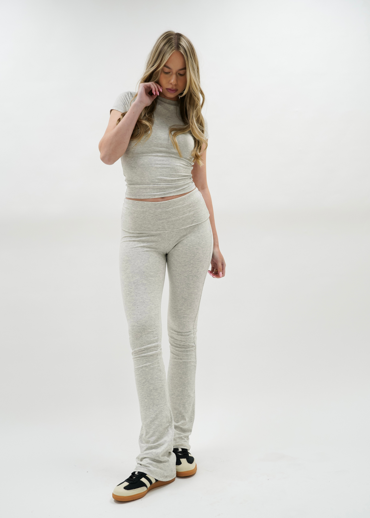 Fold-over flared pants extra light grey melange (tall)