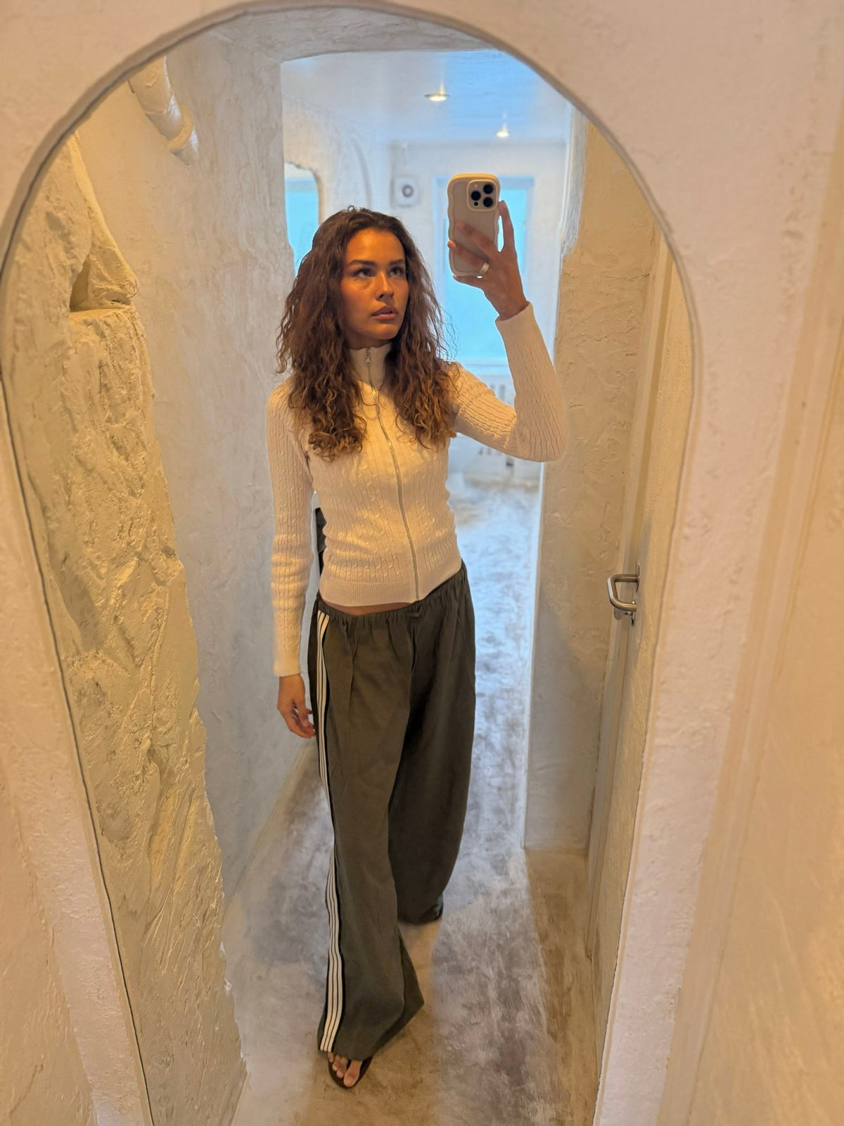Carly cable knit with zipper – Off white